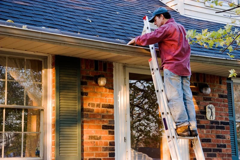 5 ways roof maintenance can save you money