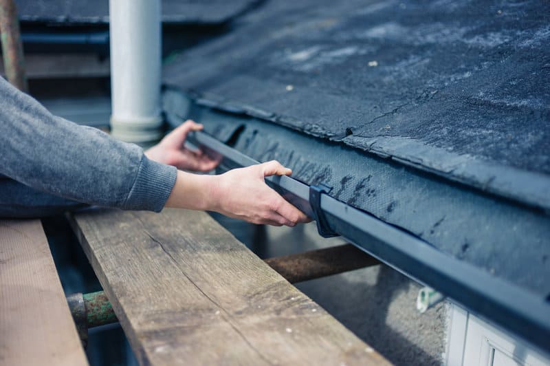 should roof and gutter repairs go hand in hand