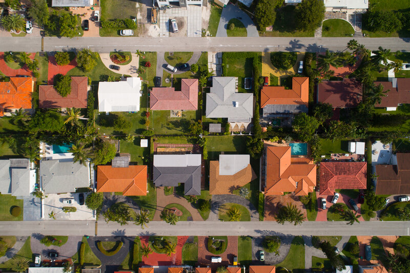 managing roofing issues and your hoa