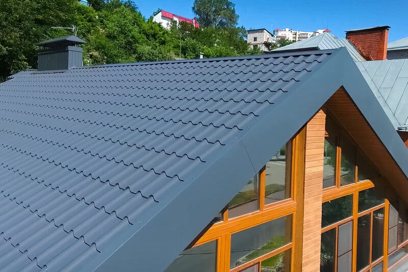 the pros cons of vinyl roofing